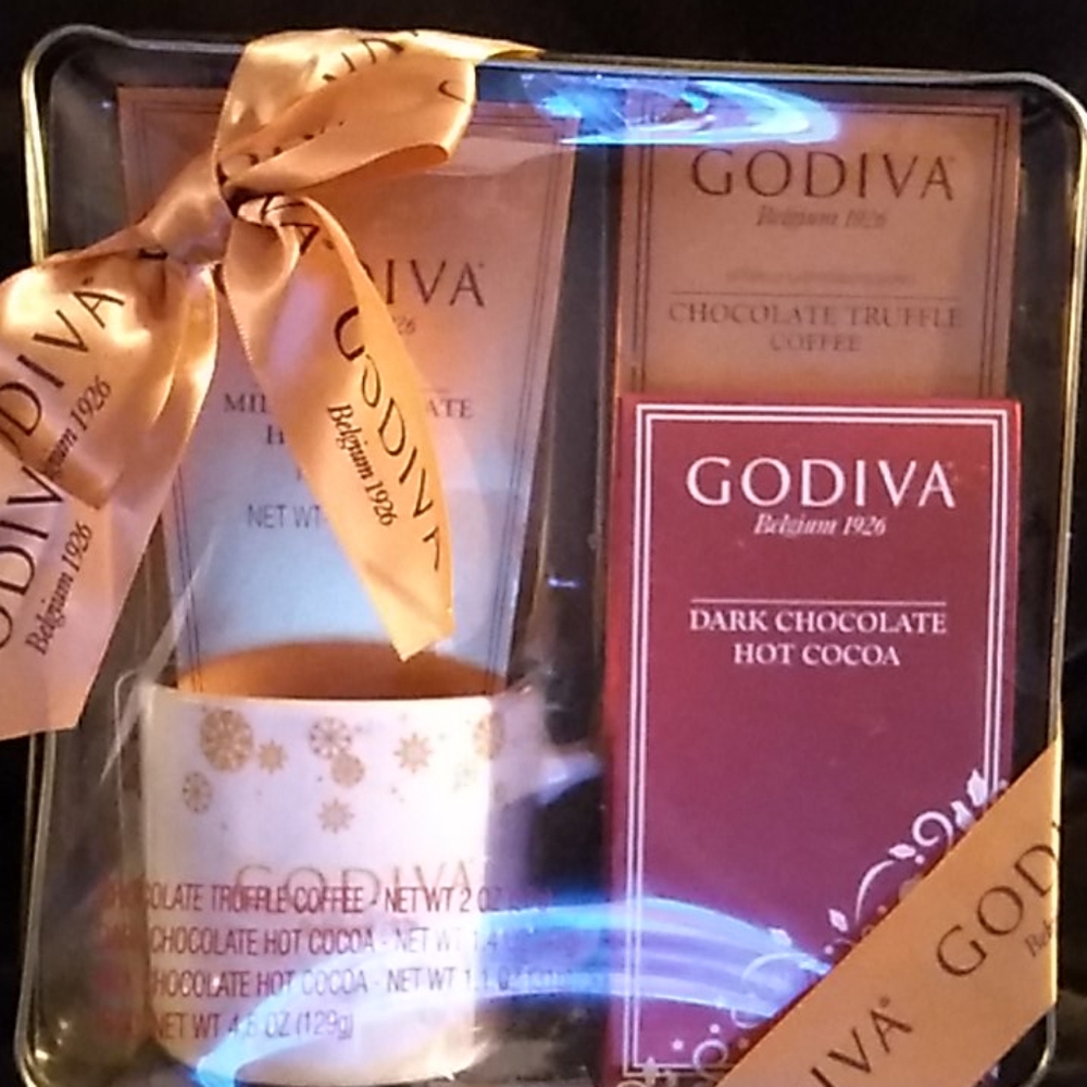 NIP GODIVA Gift Set